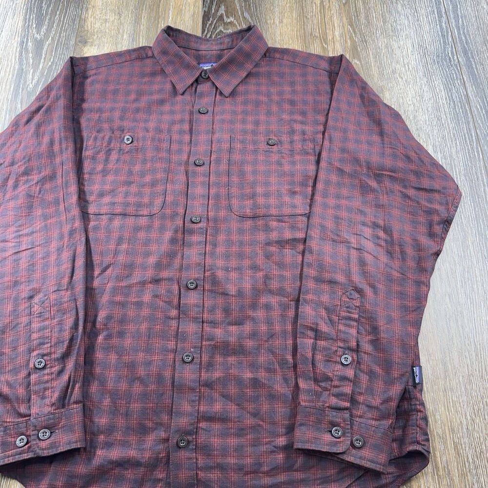 Patagonia Button Up Shirt Mens M Red Black Organic Cotton Pima Plaid Hiking Camp